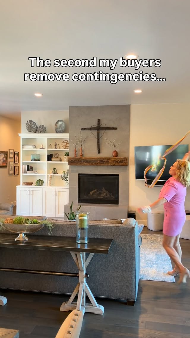 Me trying to act calm after my buyers remove contingencies…
Hi, I’m Annie. Want to scale your business, grow online, and stop overthinking content? Comment GLITTER for my free content guide💌
#realtorlife #realestatehumor #realestateagent #homebuyer #homeselling