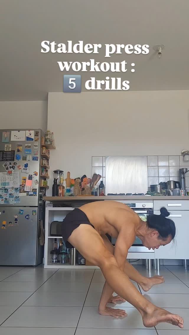 ✈️ Want your stalder press? ➡️ Practice that, save it for later 📥
.
#stalderpressdrills #stalderpress #gymnasticstrength #handstandpress #stalderpresshandstand