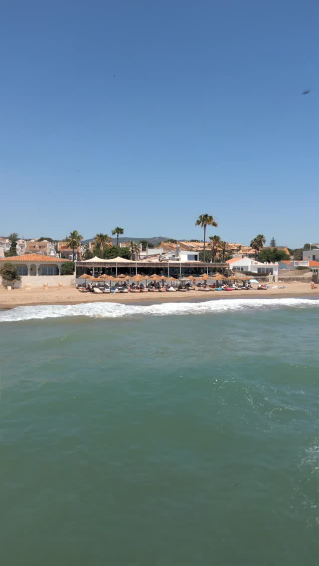 Long lunches, salty skin and nowhere else to be ☀️
At Luuma, the best days start by the sea and unfold slowly between fresh flavours, good company and endless Mediterranean views.
Come for lunch, stay for the afternoon, and let the beach set the pace.
🌊 Lunch by the sea, the Luuma way.
#luumabeachrestaurant #luumabeachmarbella #marbellaweekend #marbellatrip #marbellalifestyle #marbellaspain #marbellavacation #elrosariobeach