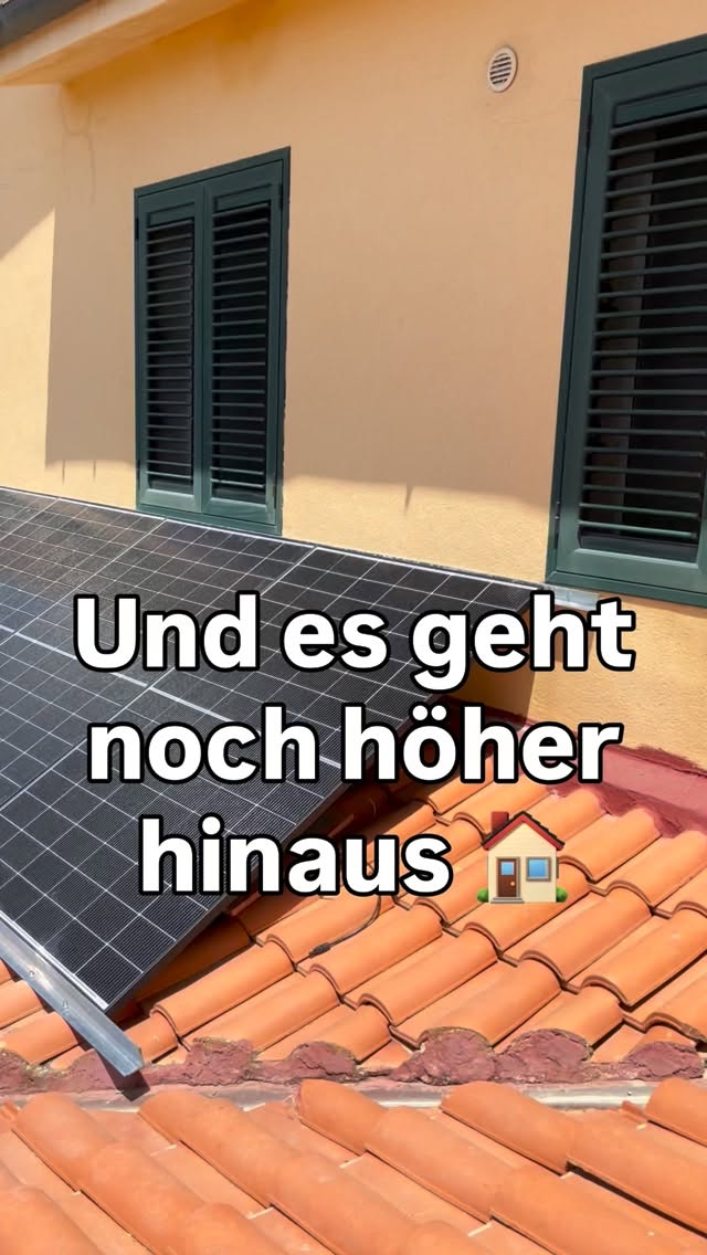 Und es geht noch höher hinaus 🏠
#solar #photovoltaic #permakulturhostel