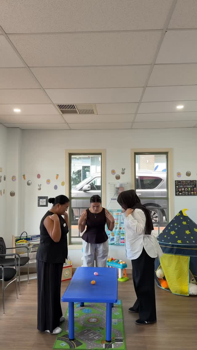 From the archives:
The real test wasn’t knowing Heads, Shoulders, Knees and Toes… it was resisting the urge to grab the egg too early 😂
This game had us working on:
👂 Listening Skills
🧠 Auditory Attention
⚡️ Processing Speed
✋ Impulse Control
And yes, there may have been some highly competitive behaviour from the therapists 😅
#speechtherapist #listeningskills #speed #impulse #behaviour