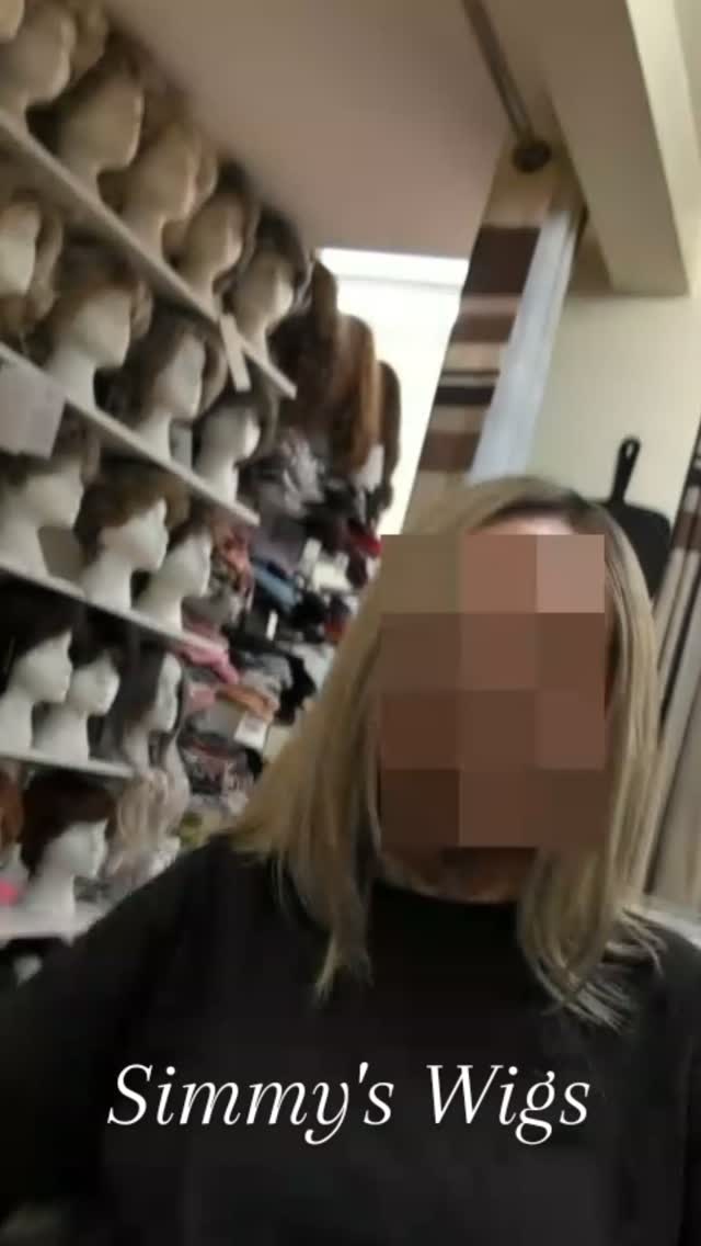 When your phone storage is full and this is the best you're gonna get for a video... If only you saw this beauty of a wig on our gorgeous customer... As good as a custom wig but half the price 🫶🏼🏆
.
.
.
.
.#wigs #blondehair #hairtransformation #wigshop #wow
