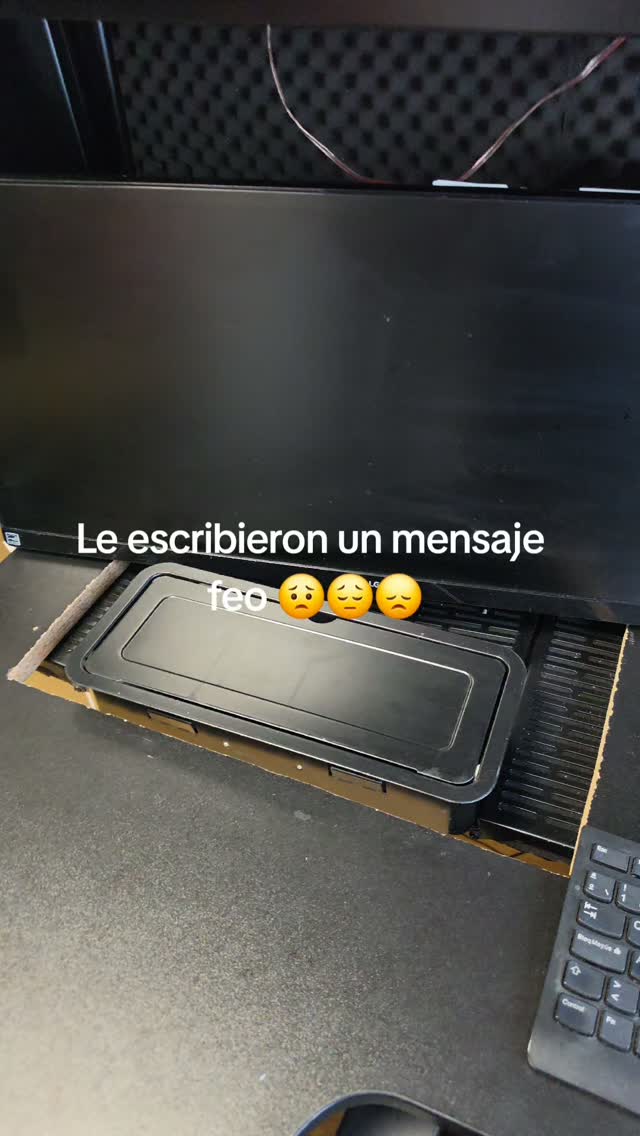 Le escribieron un mensaje feo a K y automáticamente se activó su modo escondite abajo del escritorio. 🙈
¡Dale amor al video y déjale un comentario lindo para subirle el ánimo a K! 🫶✨
(Tranquilos, ¡es comedia! 🎬😂)
#TeamK #HumorLatino #SonreirYSufrir #EsComedia #DramaTotal GenteDeRadio
TeamK HumorLatino SonreirYSufrir EsComedia DramaTotal GenteDeRadio