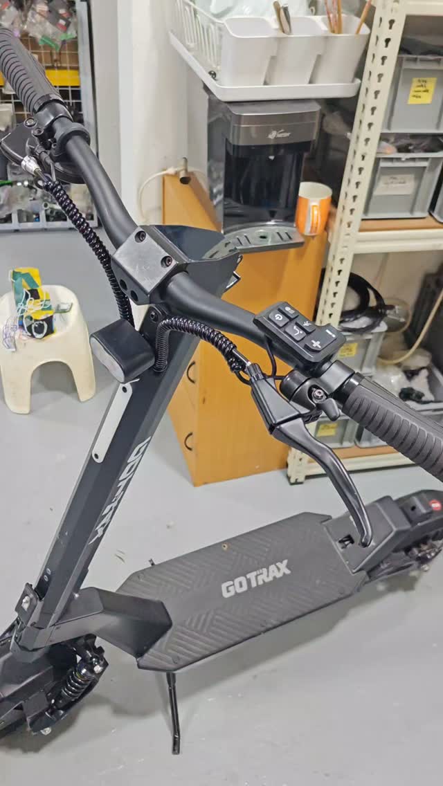 Another customer sent in their scooter for a custom modification! π§β‘
We provide professional customization and modification services to make your ride truly yours.
Contact EFORGE today!
Visit Our Showrooms Today! π΄ββοΈπ΄β‘
β¨ Why Choose Us?
π Free Delivery within Klang Valley
π οΈ 6-12 Months Warranty
ποΈ Installment Plans up to 24 months
π³ Debit or Credit card installment options
π Opening Hours:
Mon-Sat: 10:30AM - 7:30PM
Sun: 10:30AM - 6PM
π EFORGE Petaling Jaya:
17-1, Jalan SS26/4, Plaza Mayang, Taman Mayang, 47301 Petaling Jaya, Selangor
https://maps.app.goo.gl/8ZWVKzhxjUqY4Dx56?g_st=ac
π WhatsApp https://wa.me/60162088738
π EFORGE Kota Kemuning:
C-G-03, Plaza Se Ruang, 8/3, Persiaran Eco Sanctuary, 42500 Telok Panglima Garang, Selangor
https://maps.app.goo.gl/ii9zieJkLZUNyBTs6?g_st=awb
π WhatsApp https://wa.me/60162088430
π¨ Weβre looking for DEALERS! Interested? Contact us via WhatsApp!
#eforge #eforgebikes #modification #customized #electricscooter