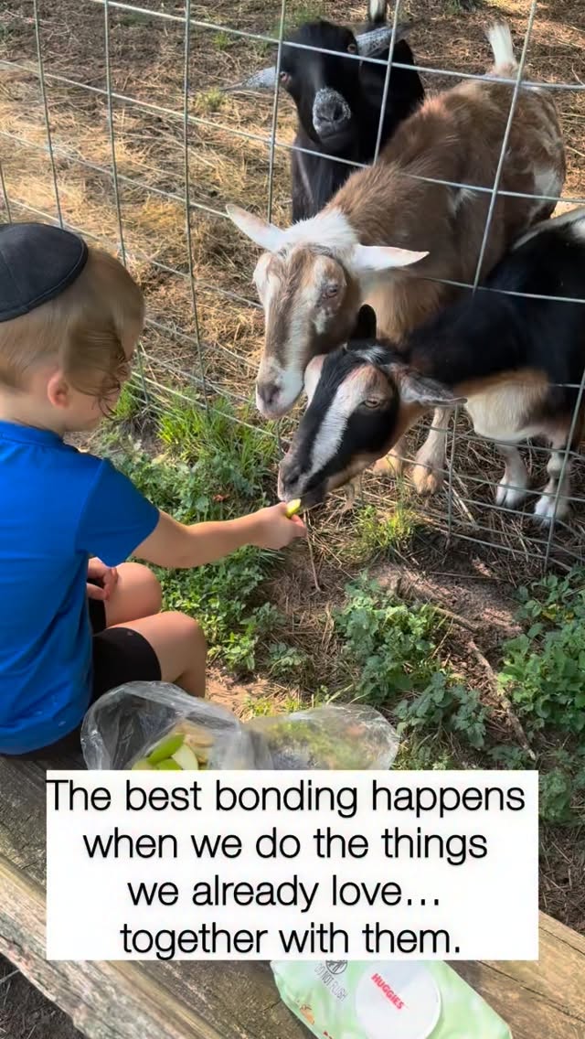 I love doing things with my kids that I actually enjoy doing too. There’s something so special about sharing your joy. Lately that’s looked like saving carrot peels and wilted vegetables for the goats, and spending time together feeding them. 🐐🥕
Also, for those wondering;
Yes, the language switching is intentional. We speak both English and Yiddish at home, and I love giving my kids a strong foundation in both.
#SummerMoments #SimpleJoy #MotherhoodUnfiltered #MakingMemories #SlowLiving