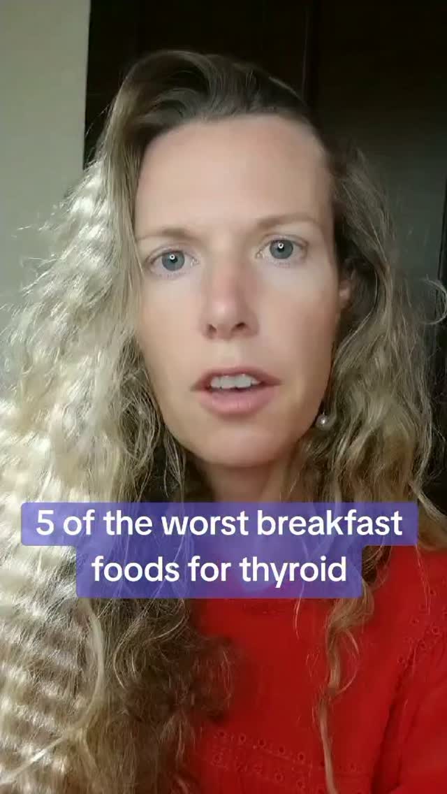 Thyroid Diet: 5 of the worst foods for breakfast. These 5 foods are all likely to spike insulin levels. Elevated insulin levels may be associated with thyroid problems. Optimizing insulin levels may be helpful in lowering thyroid antibodies in Hashimotos hypothyroidism. Find my thyroid diet course in my online Thyroid Community. Link in profile. #thyroiddiet #thyroidfood #hormonediet #hypothyroiddiet #thyroid