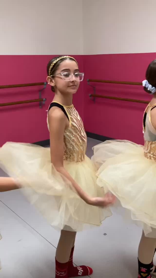 A good dance friend always makes sure your tutu looks great! π₯°π
Question for all those dance parents out there: What is your favorite way to preserve and/or recycle recital costumes after they are retired?
πππ
#staugdance #staugustine #stjohnscounty #worldgolfvillage #nocatee