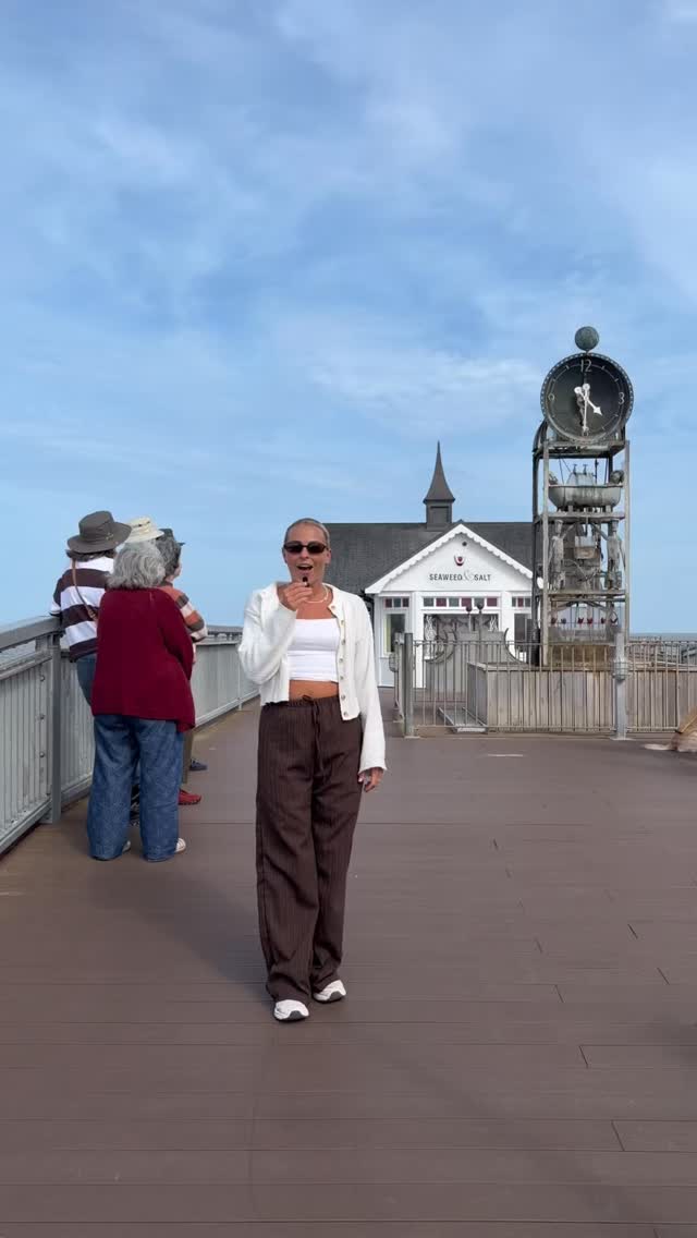 My coast has the most 🎟️
We think we have the most entertaining pier in the country. Southwold Pier completely redefines seaside fun with its mix of stunning coastal views and quirky interactive amusements.
You absolutely cannot visit without stopping by the iconic Water Clock. If you time it just right for the famous half-hourly performance, you are in for a hilarious treat! 🎡
Come and see what we are proud of!💛
@visitengland @visitenglandbiz
#AllOnTheCoast #VisitSuffolk #SouthwoldPier #SouthwoldWaterClock #SuffolkCoast