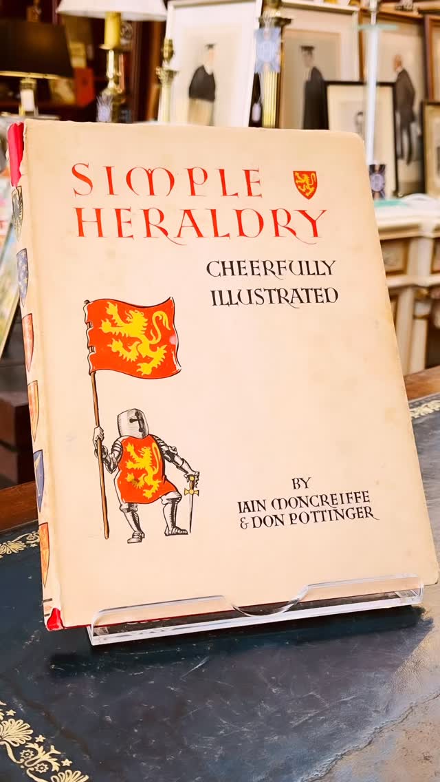 Pocket money find of the day.
The ancient things that shape us as a nation…..
Informative, interesting, enjoyable and fun…….our kind of book.
Worldwide delivery available.
#heraldry #greatbritain #history
