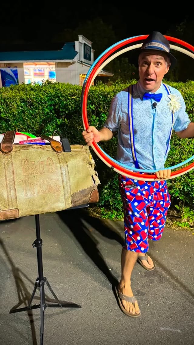 I had a GreatTime last night Street Performing for our Community. I did 4 Solid Hours. For America. Thanks to Mark & Andrea for this great content! #magicbrent #mauimagician #bagotricksmaui #makawaoblockparty2026 #comedymagicinmaui