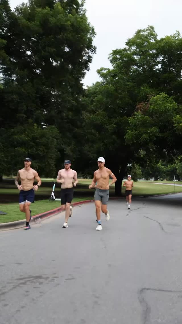 Heat training isn’t just about “toughing it out”
As temperatures are starting to rise, your training should adapt, too. Making a few smart adjustments can help you stay consistent, train safely, and continue building fitness even on the hottest days.
We cannot emphasize enough how important staying fueled and hydrated is especially during summer training. We highly suggest using @raw.endurance Fuel (carbohydrates) and Replenish (electrolytes)!💦
Pair RAW Fuel to keep your energy up with easily digestible carbs, and RAW Replenish to replace the electrolytes you’re losing through sweat so you can train stronger, longer, and recover better!