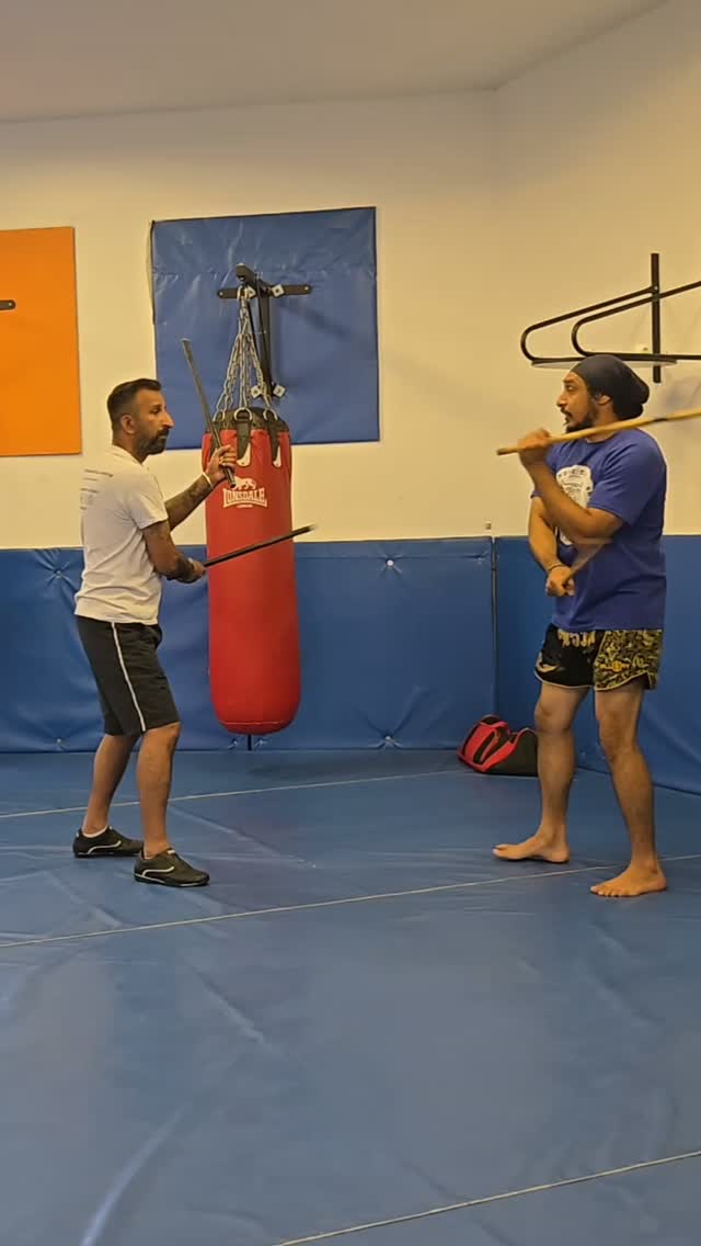 Double stick drills to build coordination, cognitive function and flow.
Our weekly eskrima and sessions are a blend of the traditional art and the combative applications.
If you would like to learn a traditional art which is still used in today's age, message us info and we will send you the details.