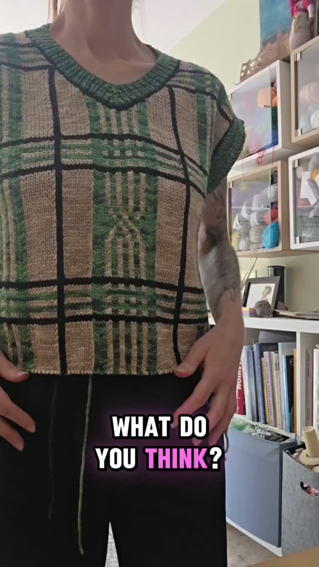 The Moving Still Vest is coming to an end and will require testers! 🤩
If you are interested, got to my knitofthedragon website, and join the testing circle to get the call! 😎
I hope you'll live making it as much as I did! 😍
#knitofthedragon #movingstillvest #colorworkknitting #intarsiaknitting #knittingvest