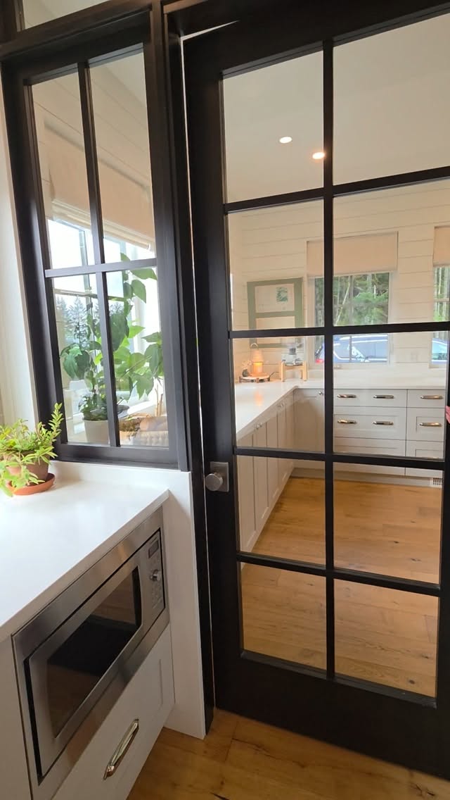 Wait... why does this pantry feel so expensive? 👀
Here's the secret... it isn't just the shelving, the lighting, or the organization.
It's the details.
These custom Roman shades add softness, texture, and warmth, turning a functional pantry into a space that feels intentionally designed from top to bottom.
Because every room deserves a little attention, even the ones that hold your snacks. 🤍
Would you add Roman shades to your pantry?
#VistaShades #RomanShades #PantryGoals #PantryDesign #CustomWindowCoverings