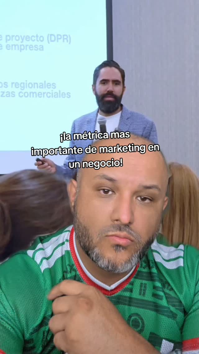 La métrica de marketing más importante en un negocio es el costo de adquisición de clientes.
Me sigue sorprendiendo la cantidad de emprendedores que invierten miles de dólares en un local, muebles, equipo o remodelaciones, pero dejan el marketing para el final.
Y luego se preguntan por qué no llegan clientes.
Si no sabes cuánto te cuesta conseguir un cliente nuevo, estás tomando decisiones a ciegas. El marketing debería estar entre las primeras inversiones de cualquier negocio, no entre las últimas.
****************************
The most important marketing metric in any business is customer acquisition cost.
I'm still surprised by how many business owners spend thousands of dollars on their location, furniture, equipment, and renovations, yet leave marketing until the very end.
Then they wonder why customers aren't coming in.
If you don't know how much it costs to acquire a new customer, you're making decisions blindly. Marketing should be one of the first investments in any business, not one of the last.
@Carlos “Master” Muñoz
#mastermuñoz #marketingtips #tipsdemarketingdigital