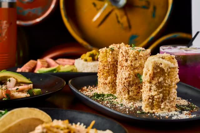 #Repost @hydebrewing
Gather your friends and experience the crunch of our elotesâcharred corn coated in creamy, spicy chili sauce, topped with cotija cheese and fresh cilantro. đ˝ Which topping would you pile on for your dream street corn? â¨
#HydeBrewing #ComfortFood #Brewery #Elotes