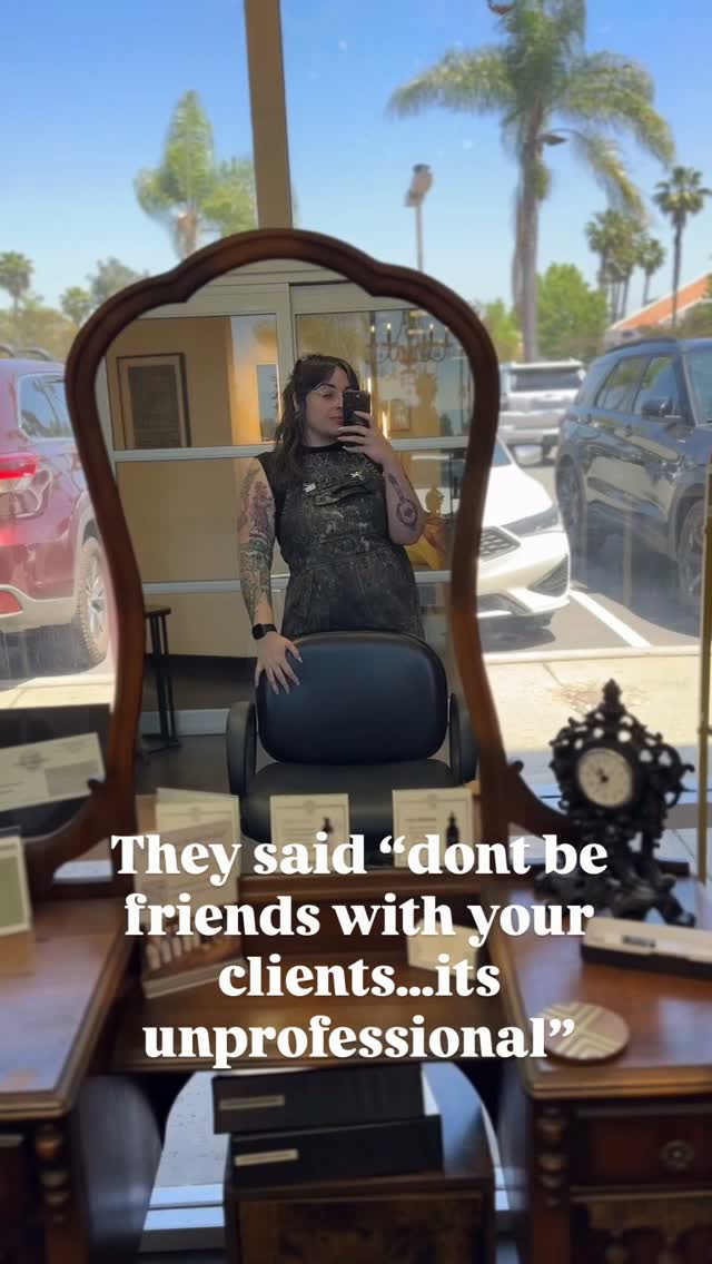 “Don’t be friends with your clients, it’s unprofessional”
Meanwhile we are laughing our heads off, cheersing our coffees, and having dance parties. All while planing the next visit.
I’m not your average hairstylist, I’m a cool hairstylist 😉
#friendswithclients #sanmarcoshairstylist #escondidohairstylist