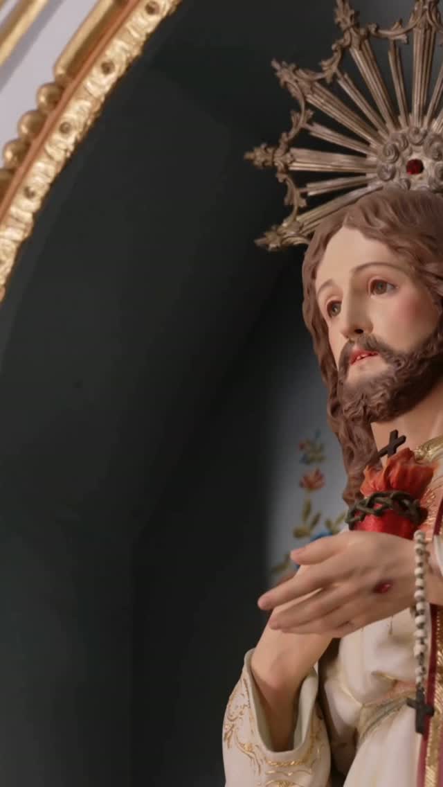 Compartimos con alegría una noticia muy especial para nuestra empresa.
Ezequiel Música Sagrada ha sido consagrada al Sagrado Corazón de Jesús, renovando nuestro compromiso de servir con profesionalismo, excelencia y espíritu de servicio en cada celebración que acompañamos.
Te invitamos a conocer más sobre esta nueva etapa y lo que significa para nuestros clientes, colaboradores y comunidad.
📖 Lee el artículo completo en nuestro blog.
🌐 https://www.ezequielmusicasagrada.com/post/empresa-consagrada-al-sagrado-corazón-de-jesús
#EzequielMusicaSagrada #SagradoCorazonDeJesus #HisWayAtWork #EmpresaCatolica #MusicaSagrada