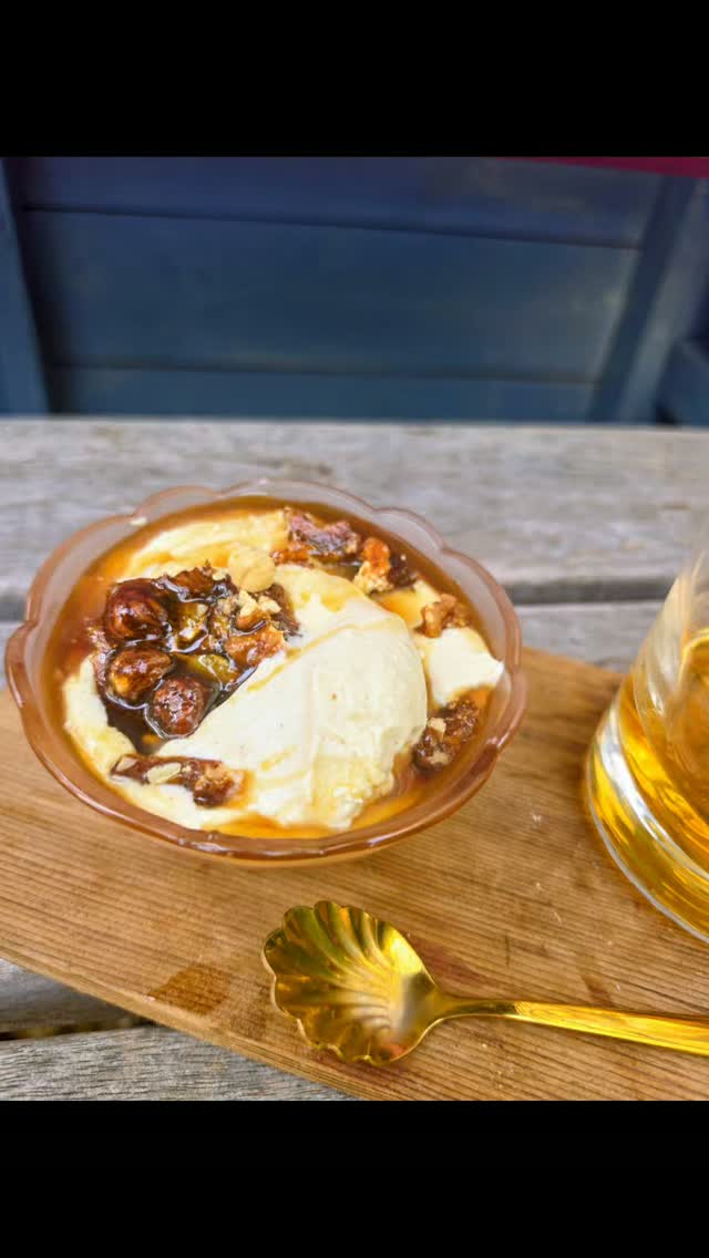 Brown Butter & Bourbon Ice Cream ... Mmmmm...
Is there anything quite like the smell of brown butter and bourbon together?
Imagine toasted hazelnuts, warm biscuits, caramel... then that gentle smoky background note from the bourbon. It's ridiculously good.
Now fold all of that through soft, cold vanilla ice cream. The result? A rich, creamy no-churn ice cream that tastes far more complicated than it actually is.
I served mine with warm maple syrup instead of caramel, and a handful of homemade kitchen cupboard brittle made from the odds and ends lurking in the pantry ... Walnuts, hazelnuts, pumpkin seeds... whatever needed using up.
Then, because it seemed rude not to ....I poured myself a small glass of bourbon too.
I'm calling this my first little taste of autumn.
Not because I'm wishing summer away, but because the pears are hanging heavily on the trees, the apples are beginning to colour, and suddenly browned butter, bourbon and maple syrup make perfect sense.
So the recipes for my Brown Butter & Bourbon Ice Cream, and the Kitchen Cupboard Brittle can be found in the Autumn section of my website ... The Brownie ... Well, that's in the Winter section, but I feel like I'm barely getting away with mentioning autumn, so I will whisper that last part! 😂 X