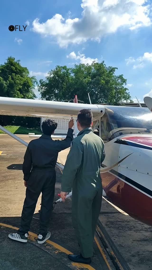 "It gave us clarity." 💬✈️
A parent's honest words after OFLY's Foundation Immersion Program on the institute, the people, and most importantly, finally understanding what it really takes for their child to become a pilot. Mentally prepared. Financially prepared. No guesswork.
This is what FIP is all about. 🧡
#OFLY #FoundationImmersionProgram #AviationJourney #PilotDreams #ParentFeedback