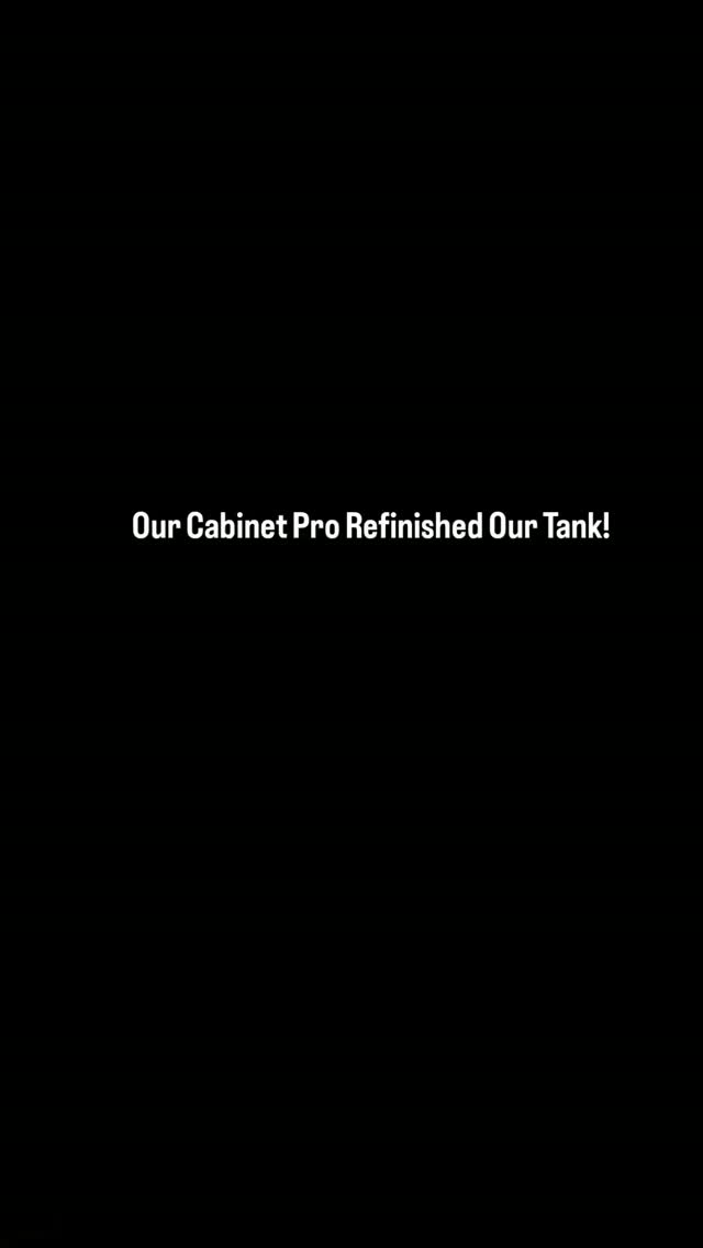 Our cabinet Pro refinished our tank!
#allmymoneygoestocoral #reefaddict #chicago #fishtank