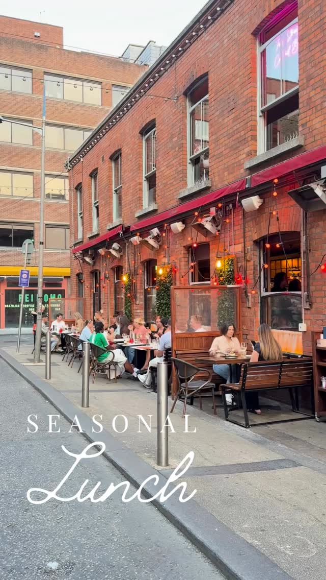 Make lunch plans at Fade Street Social and enjoy our Seasonal Lunch Menu, packed with fresh, seasonal flavours and dishes made for long, leisurely lunches.
Perfect for catching up with friends, a midweek treat or a relaxed lunch in the city.
Book your table and make lunch the best part of your day.
#FadeStreetSocial #SeasonalLunch #DublinLunch #DublinFood #DublinRestaurants LunchInDublin DublinFoodie