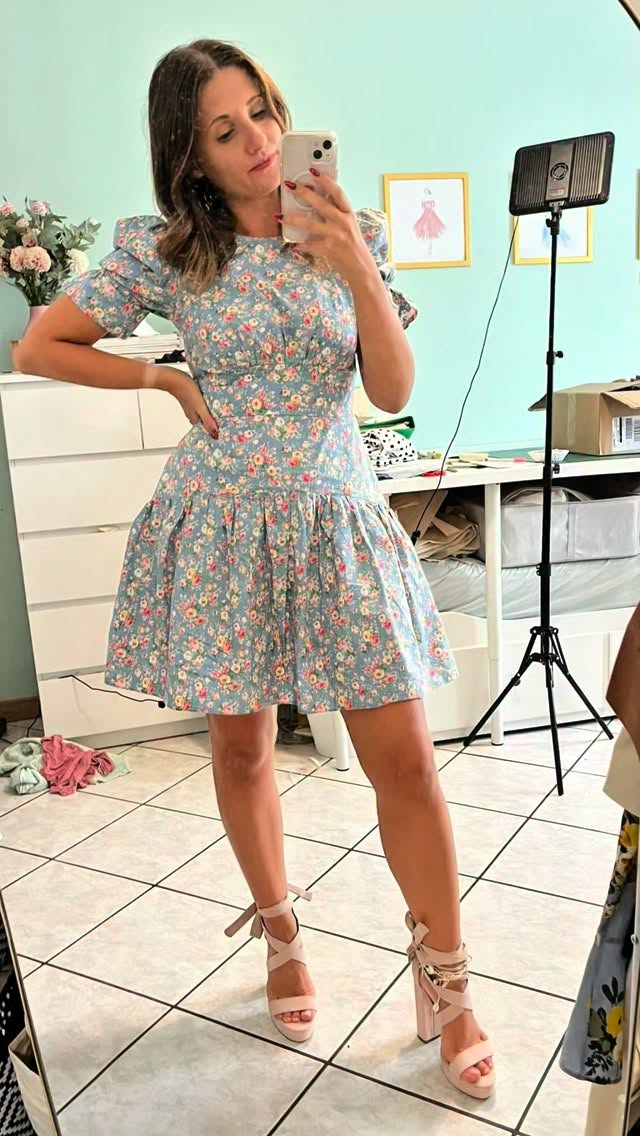 A throwback to when I made this dress from @thepetitedressmaker i think it was about 3 years ago now and I still love wearing this dress.