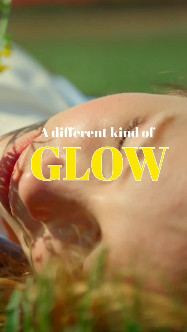 A different kind of glow. The kind you feel, not just see.
#amaltaskin #indianskin #glowfromwithin☀️ #selfcarejourney #feelgoodinyourownskin