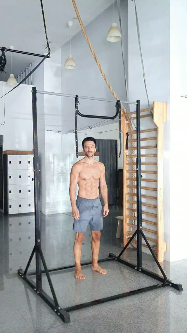 Back and Font Hip Circle using FitBar (Multifunctional) *Out Now*
www.fitprogress.com/shop/fitbar-multifunctional
FitBar (Multifunctional) is a versatile fitness tool crafted from heavy-duty steel pipe, designed to support over 150 kg (330 lbs) of weight while weighing just 1.2 kg (2.6 lbs). It features an overall length of 65 cm (25.6 inches) and can be used as an adjustable pull-up bar or a swing. Built for practitioners of every skill level, it enhances stability, builds confidence, and speeds up movement mastery.
Front Hip Circle
Back Hip Circle
Drop Kip And more...