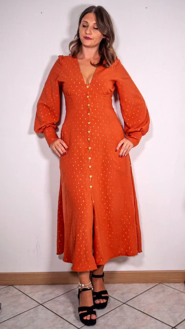 With it being just over a week until September have you already been thinking about autumn makes! How about this Amber dress. Get the pattern from my website or Etsy shop!