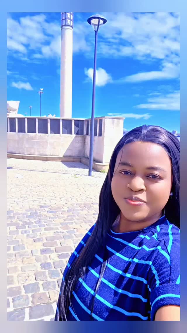 Faith doesn't mean there are no storms. Faith means you keep your eyes on the One who is greater than the storm.
So, what are you focusing on today, your circumstances or your faith?
#faith #frederickprice #yemipoet