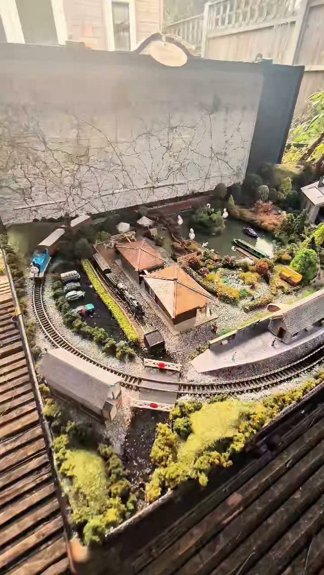 My latest commission is complete and being picked up today 😊
Taking commissions and in-between making one layer . If you are in the UK email me to be added to my one layer waiting list
Or get in touch regarding a commission.
Interested ??
Get in touch x
Or have a look at our past makes on our YouTube channel, Link in bio #ngauge #trainset #miniatureartist #fblifestyle