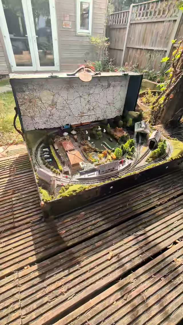 My latest commission is complete
Taking commissions and in-between making one layer . If you are in the UK email me to be added to my one layer waiting list
Or get in touch regarding a commission.
Interested ??
Get in touch x
Or have a look at our past makes on our YouTube channel, Link in bio #ngauge #trainset #miniatureartist #fblifestyle
