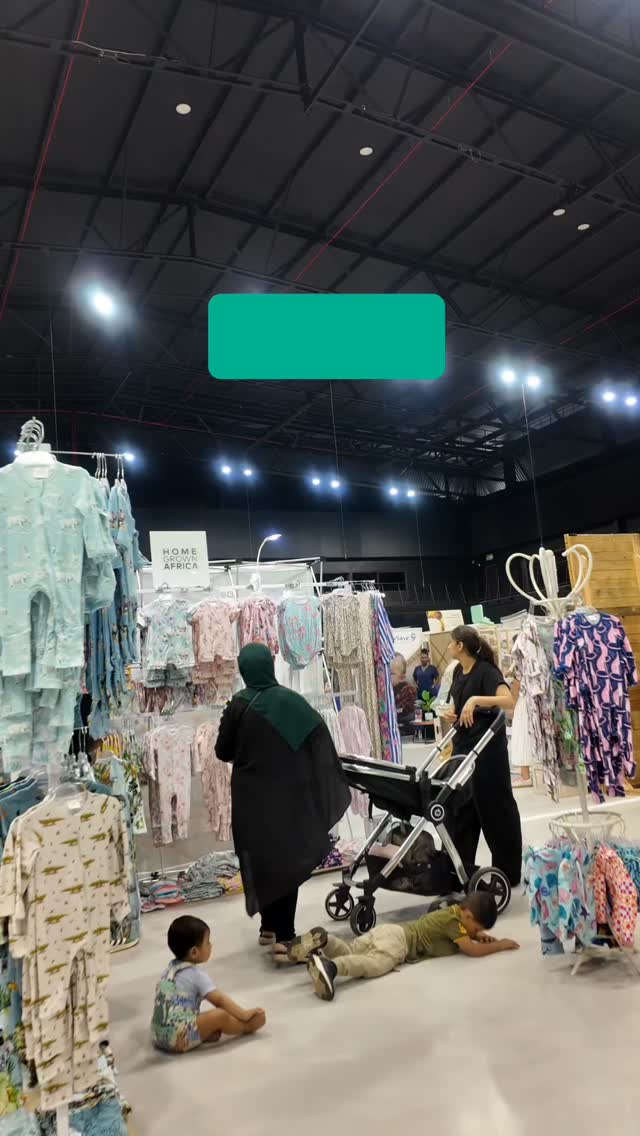 A Market for the Whole Family π¨βπ©βπ§βπ¦
Parents. Babies. Toddlers. Big kids. Grandparents. Expecting parents.
Everyone is invited! π@flairmarket takes over Heartfelt Arena, Pretoria from 23β25 October with a weekend of shopping, learning, eating and unforgettable memories.
ποΈ 90+ baby brands & vendors
π΄ Gourmet food stalls
π FREE informative sessions
πͺ Kids entertainment
π Competitions
πΌ Dedicated feeding & changing area
π Ample parking
β Fully indoor & covered
ποΈ Adults R150
π§ Kids under 16 FREE
Make @flairmarket your next family outing!
