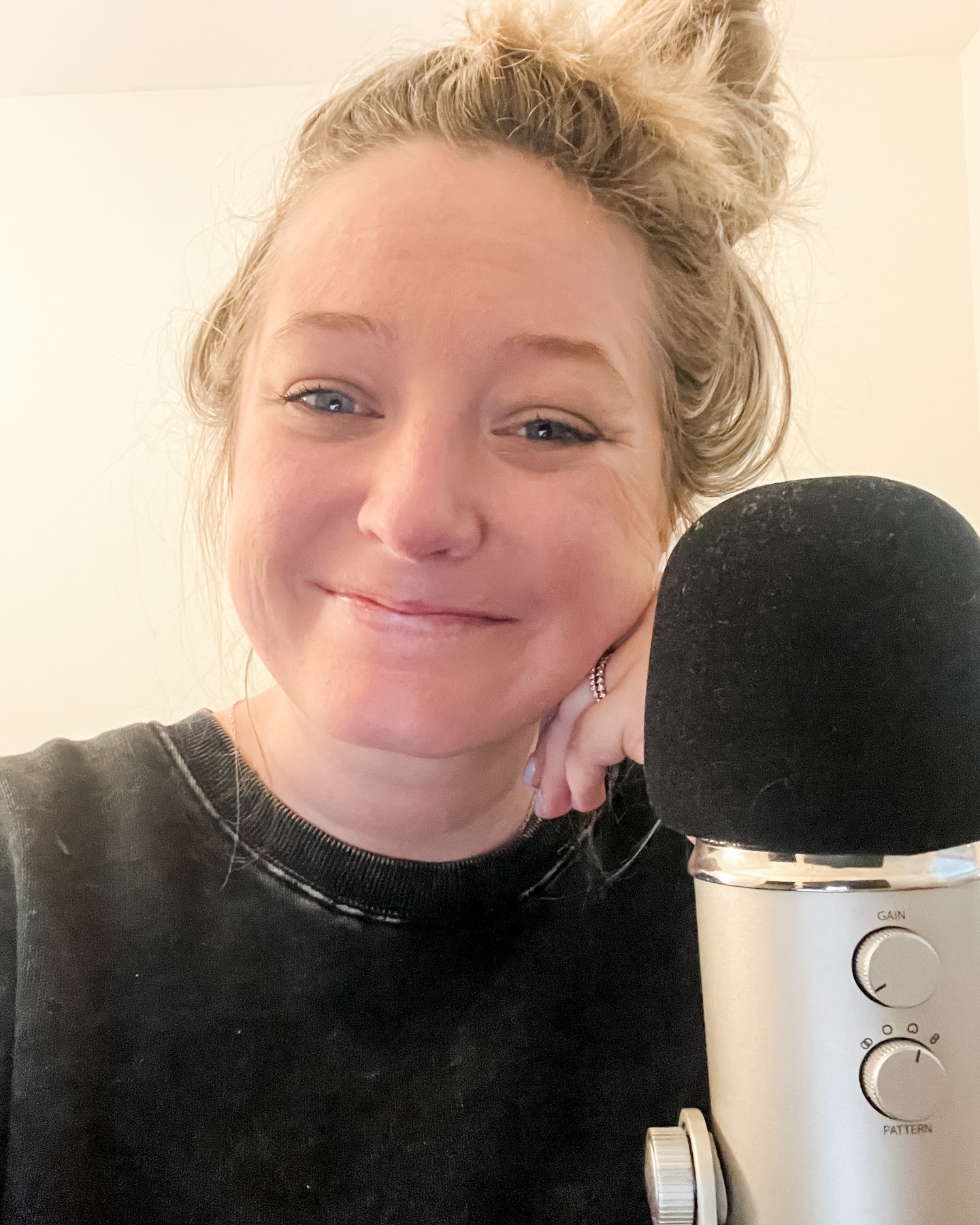 I’m back — and we’re kicking off season five this week! It will be as honest as this low quality photo 🫶🏼