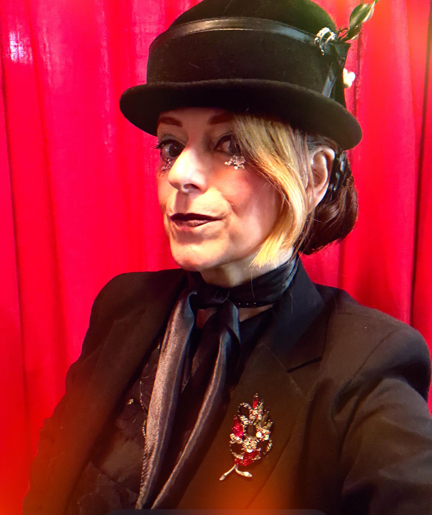 #secondhandsaturday #october 19!! See you at 11am @outersunsetfarmersmarket!! @sunset_mercantile_music @kevinnorthband #indie #musician #solo #farmersmarket #market #sanfrancisco #sf #sunsetdistrict #sunset #rocknroll