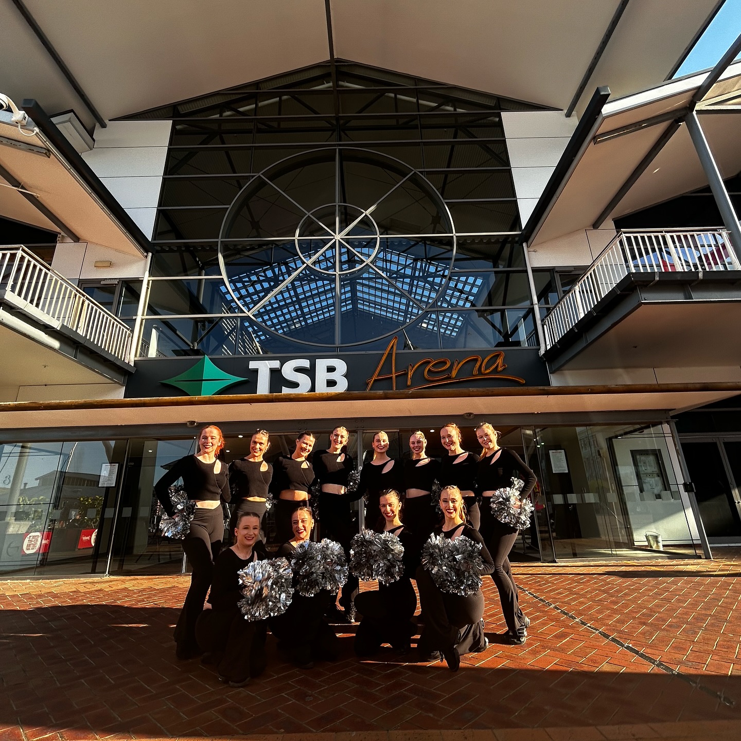 Wellington with the goods ☀️ for game day 👌🏻🇳🇿
#societyentertainment #welligntonnz #netballnz #sportsentertainment #halftimeentertainment