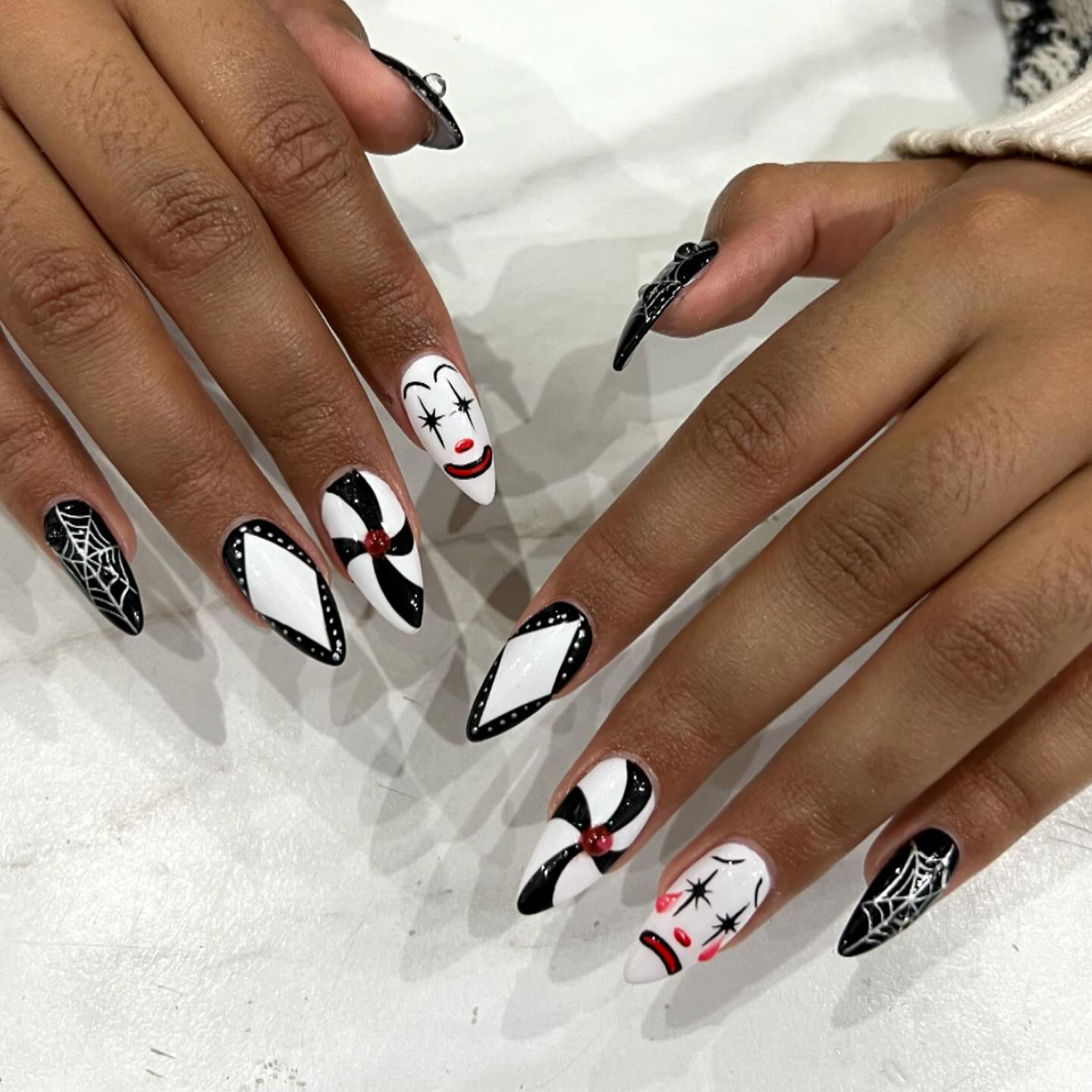Laugh now, cry later ๐คก
Inspo: @queenlynails_
โข Please contact us if youโd like a mixed set design so we can allocate you to the correct timing & technician
.
.
.
.
.
.
.
.
.
.
#nails #nailartist #nailsofinstagram #nailsoftheday #nailart #gelpolish #naildesign #biab #nailsaddict #nailcare #southeastlondonnails #3dnailart #ombrenails #halloweennails