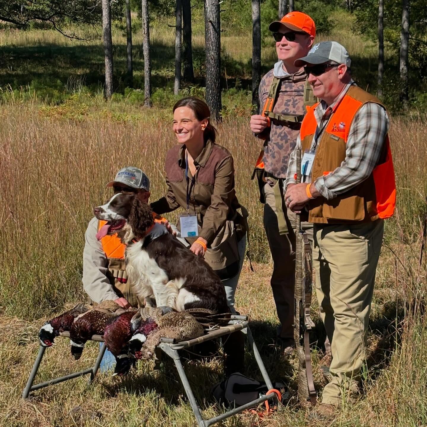 Had a great upland season opener @selwoodfarm today. Brought in pups and older dogs we’ve worked with over the past year. These handlers did a great job no matter their experience level.
.
.
.
#schillingsgundogs #schillingsgundogstraining #sgdtraining
#uplanddogtraining #uplanddogtrainer
#gundogtraining #gundog #birddogtraining #birddog #retriever #retrievertraining