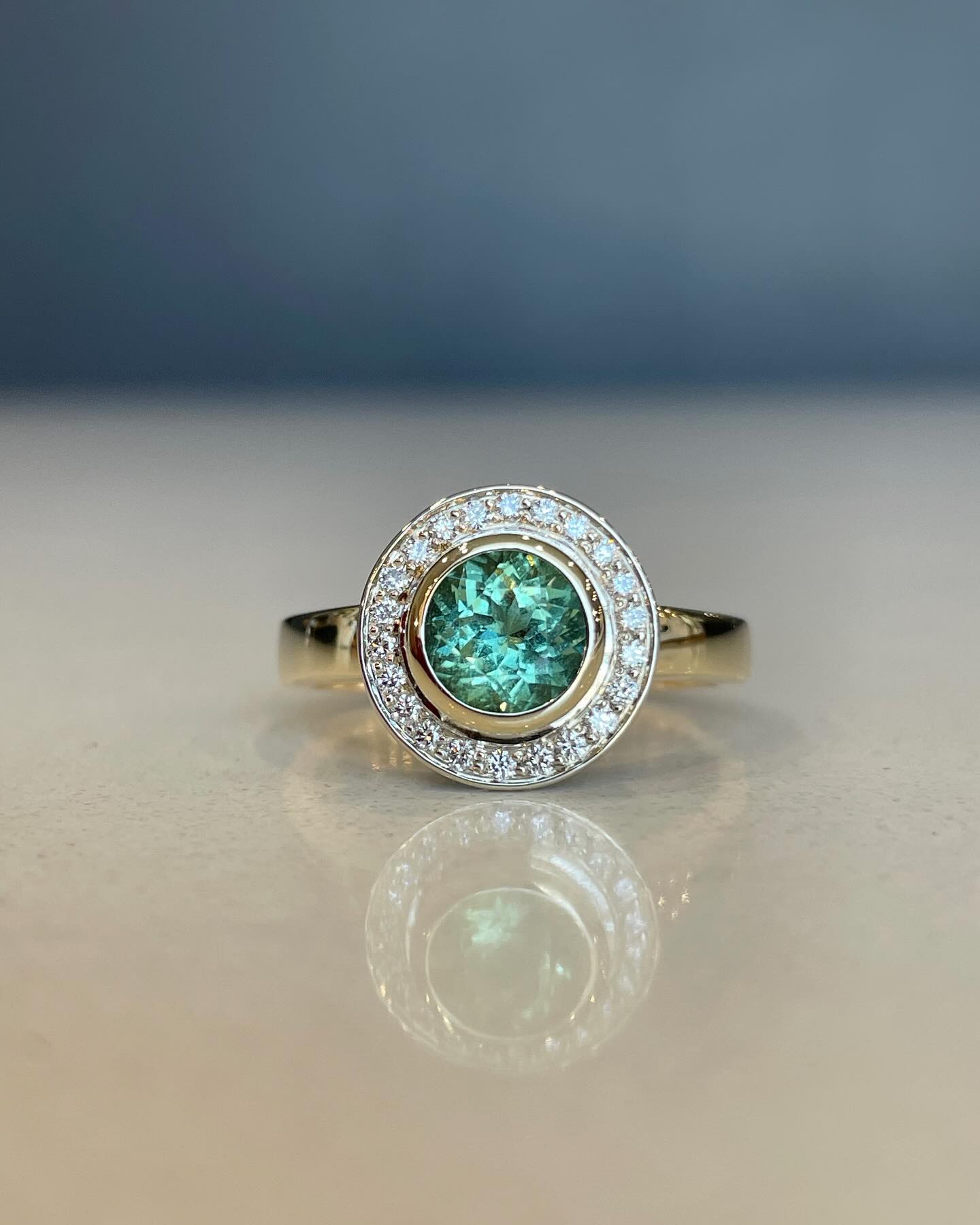 Our cluster ring set with a beautiful seafoam tourmaline for a lovely couples proposal 💞
#engagementring #handcrafted #paraibatourmaline #tourmalineanddiamondring #proposal #congratulations #ainsleyfinejewellery #leurajeweller #leuramall #bluemountainsjeweller