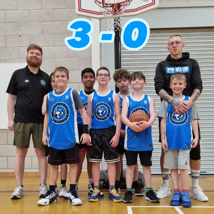 Well done to our U11s team who went 3 wins out of 3 at there first CVL event today. Amazing Job 🏀
#letsgopreds #partofthepride #miniballers #warwickshirebasketball