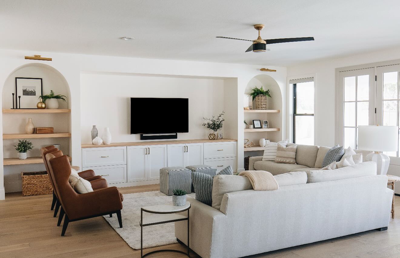 Long gone are the days of bulky entertainment centers. Opt for functional storage and simplicity.