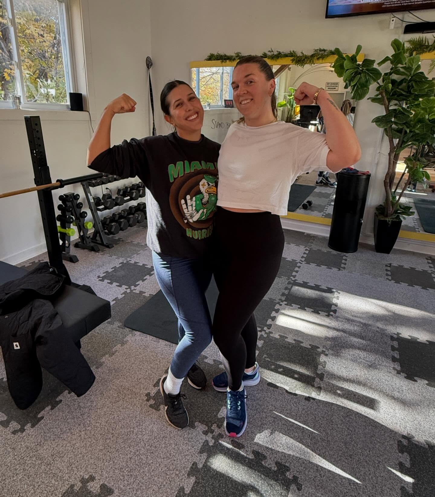 Did you know when you're a personal training client you can bring a buddy to your session for a discount?! Perfect for friends and family visiting who want to join you, or just check out what it's all about! Be like Sarah and Taylor and grab a Buddy Pass to hop on a workout when you're visiting your people and sweat it out before all your Catskills weekend adventures!
#buddyworkout #wesweatupstate #workout #visitmargaretville #catskills #weekend #thestudioupstateny