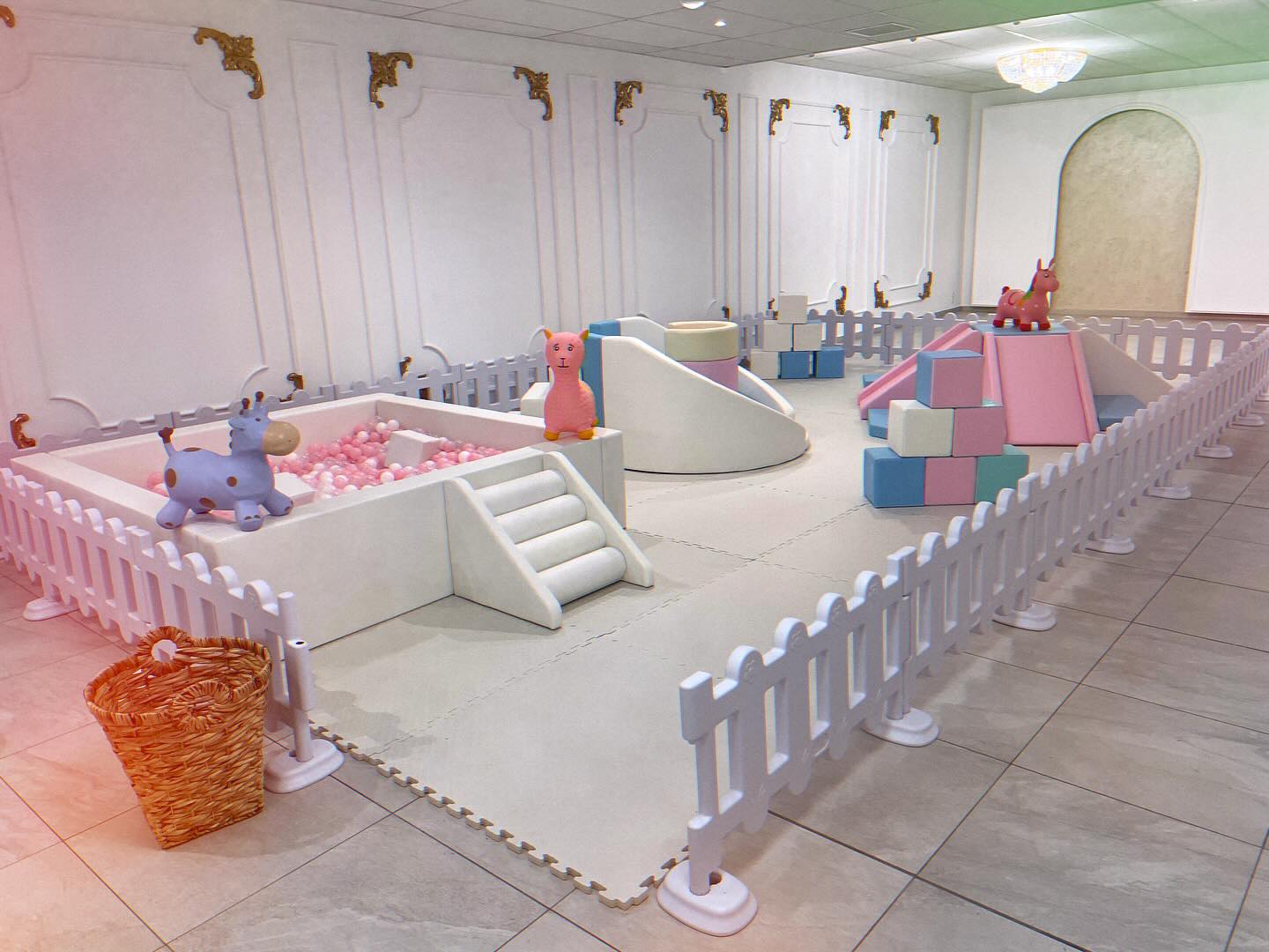 🌈 This weekend’s set-up! 🌈
Check out our 24m² Rainbow Set soft play area – so vibrant, so much fun! 🎉 We had the absolute pleasure of creating this colorful space to celebrate the first birthday of the sweetest little girl! 🎂💖
A big thanks to @sajulivenue_ for the beautiful space! 🙌 Ready to elevate your party? Book this playful set and let the fun begin! ✨
DM us for inquiries or bookings! 💌
#SoftPlayFun #RainbowSet #FirstBirthday #PartyTime #EventSetup #CelebrateInColor