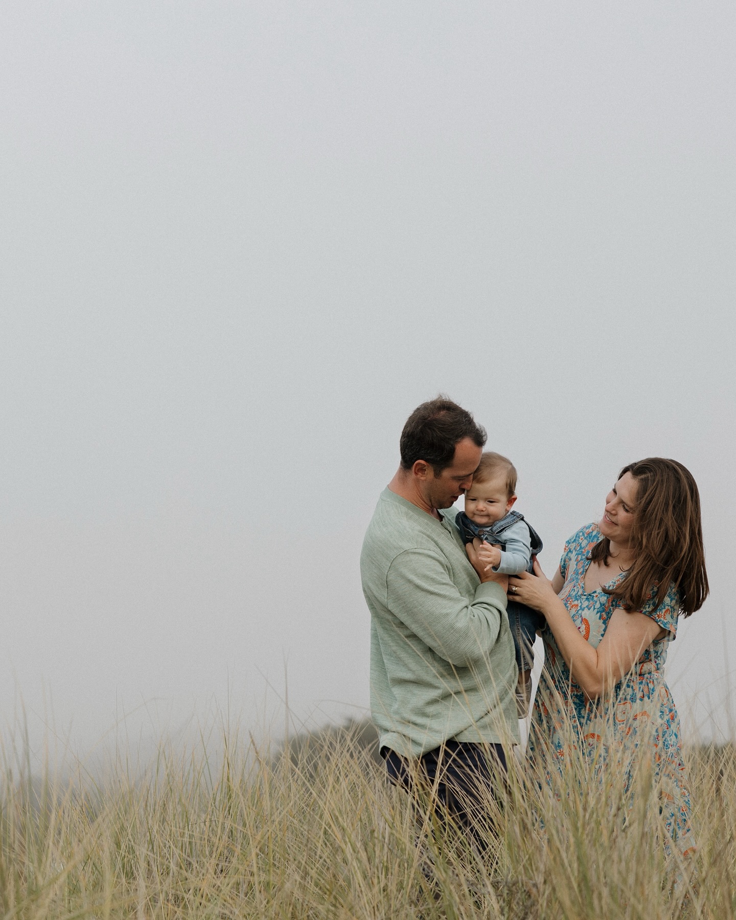 This smiley little guy has a whole crew cheering him along. 😍
Ps. It’s a great time to book family photography on the Central Coast! 📸 Let’s fill your🏡 walls with the people that fill your hearts!💛
Morro Bay Family, Family Photography, Fall Family Photos