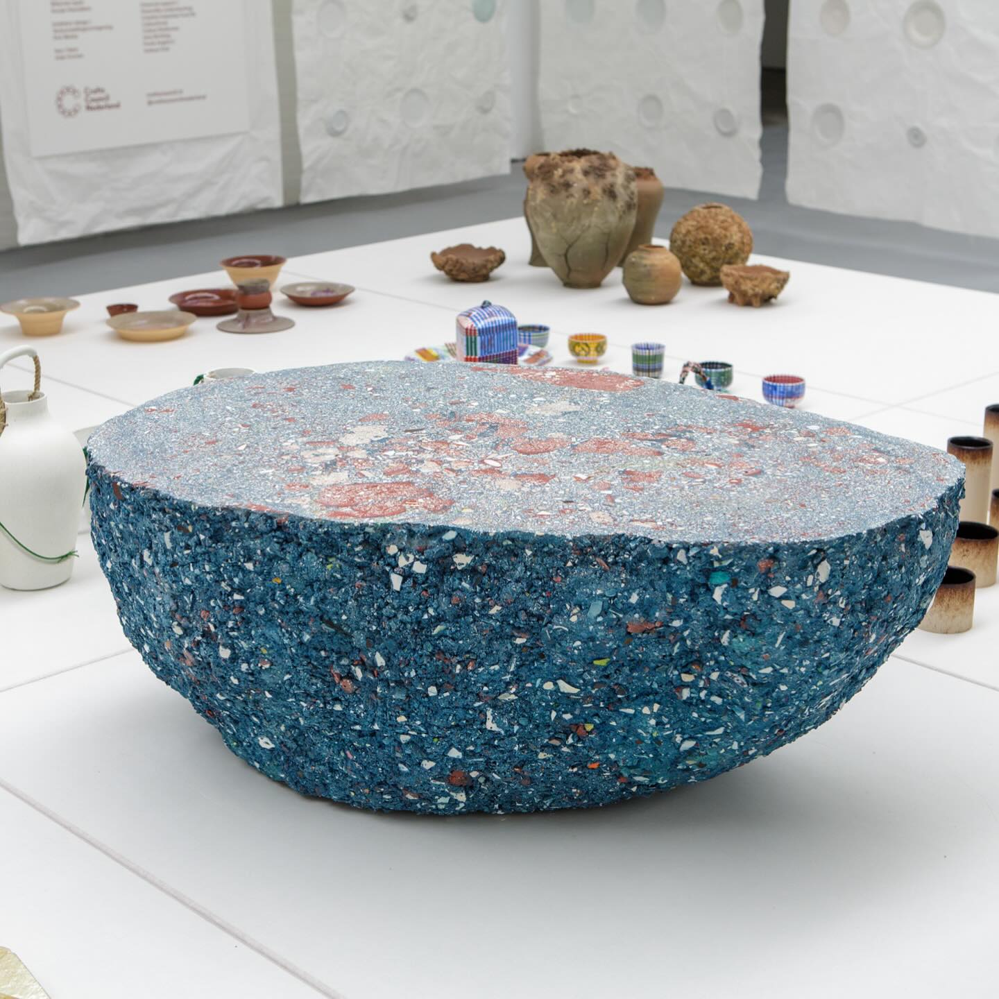 Some images of my new Bodem table at the very lovely and informative exhibition ‘(w)aardewerk.’ It’s a show organized by the @craftscouncilnederland about sustainability and ceramics.
See it this week during @dutchdesignweek at De Fabriek.
Foto credit: @_fanliao_
#terrazzo #recycledceramics #collectabledesign #ddw24