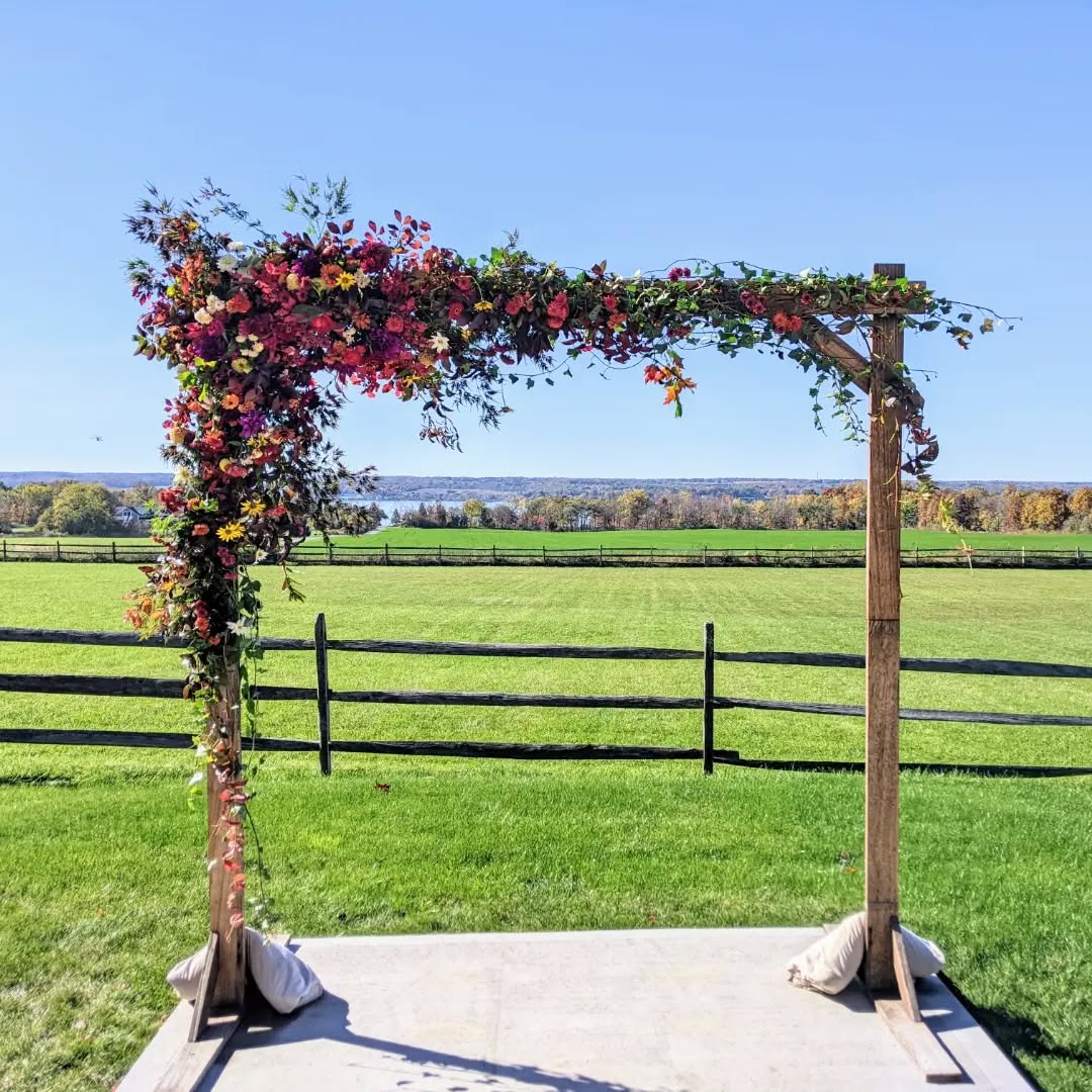 The most perfect, pristine, crisp day for the last hurrah of the season: the wedding celebration of Jennifer and Jacob! Feeling so much love and gratitude toward this amazing couple🥰
.
.
.
.
.
.
.
.
.
.
.
.
#fingerlakesweddings #farmerflorist #fingerlakesweddingflowers #senecalake #senecalakewedding #weddingflorist #weddingflowers #weddingarbor #fallwedding #fallcolors #fallfingerlakeswedding #fallcolorpalette