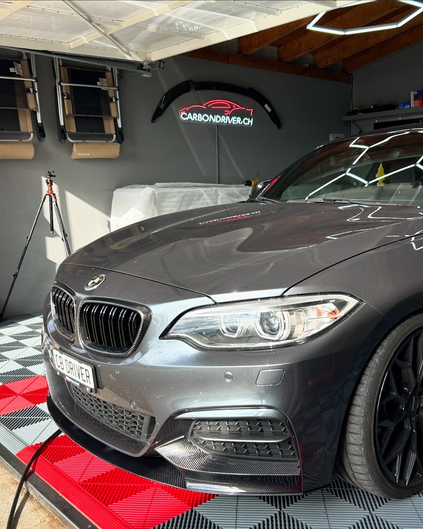 @wariorrrrrrrr with this stunning 240i ! 🔥☑️
#bmw #m240i #f22 #bmw240i #bmwswitzerland #carbonfrontlip #carbongrills