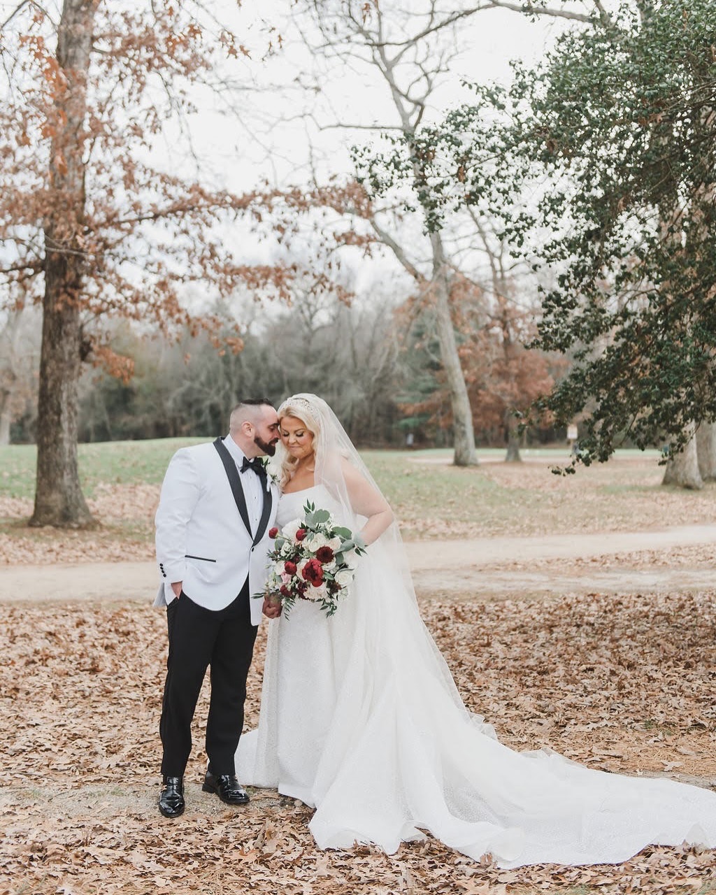 The leaves have changed and Halloween is right around the corner - the perfect time to share Jayme & Nick’s incredible fall day last year! 🍂
Special shoutout to these ‘Lovers’ who were so fun to work with. Amy & and I got to bring so many beautiful and unique pieces to life for these two, including a hand-painted welcome sign, custom signature drink signs, a sweet memorial invitation box, and a show stopping mirror seating chart. A special highlight of the invitations is up next, stay tuned 😏👀
Photography: @kaitlinnoelco
Invitations & artwork: @amyelizabethartistry
Venue: @groveatcenterton
Florals: @savannahsgardenflorist
#allicatcalligraphy #weddingcalligraphy #phillyinlove #phillycalligrapher #southjerseycalligrapher #phillywedding #southjerseywedding #calligraphy #custominvitations #envelopecalligraphy #seatingchart #fallwedding #weddingsignage