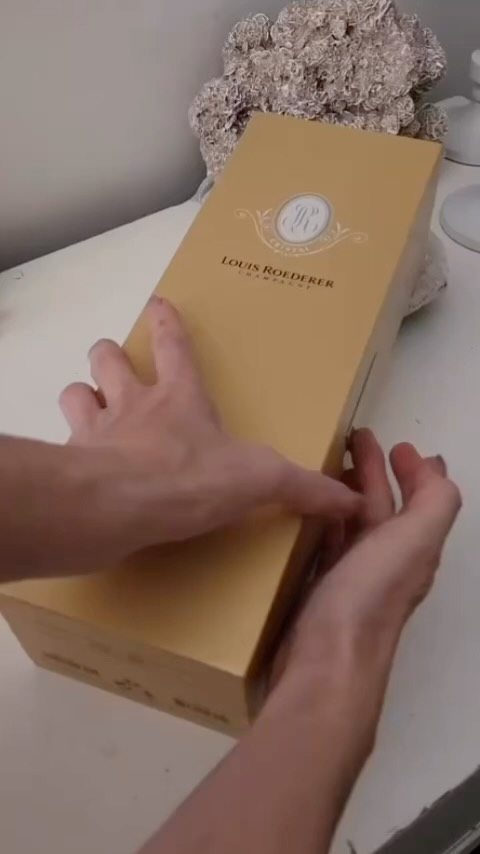 Custom cut bottle for a special client. This bottle was given to us in trust to cut for a gift for our clients special friend, we delivered with care and perfection.
#custommade #chooseyourvesselwisely #soapandhonour #candles #giftideas
#soapandhonour #sheabutter #orange #essentialoils #handmade #supportsmallbusiness #supportlocal
#LuxurySoap
#HandcraftedCandles
#ArtisanSoapMaker
#GourmetCandles
#NaturalSkincareEssentials
#HandmadeLuxurySoap
#handmadecandles SignatureScents
#CustomCandleDesigns
#PamperYourselfDaily
#SustainableLuxury
#BespokeCandleMaking
#ElegantHomeScents
#TreatYourselfMoments
#EcoFriendlyElegance
#artisanluxurygifts
#LavishLivingEssentials
#HandcraftedPerfection
#IndulgentMoments
#UniqueSoapDesigns